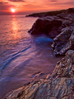 decoration prints, design prints, house decoration, abstract prints, france landscape, french waterscape, gift,photo, light, bzech, sea, waterscape, ledge, sky, vende, corniche vendeenne, saint hilaire de riez, bretignolles, brem sur mer, sables d'olonnes, la pare, sauzaie, blue, pink, yellow, red, rock, wild 