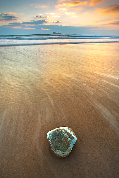 tableau decoratif, decoration, tableau decoration, tableau abstrait, paysage de vende, paysage de bretagne, paysage de mer, cadeau,bretagne, paysage, crozon, parc naturel, photos de Bretagne, anse de dinan, plage, rocher, galet, corniche, falaise, coucher de soleil, vague, hiver, ciel, nuage, rivage, rouge, favorites